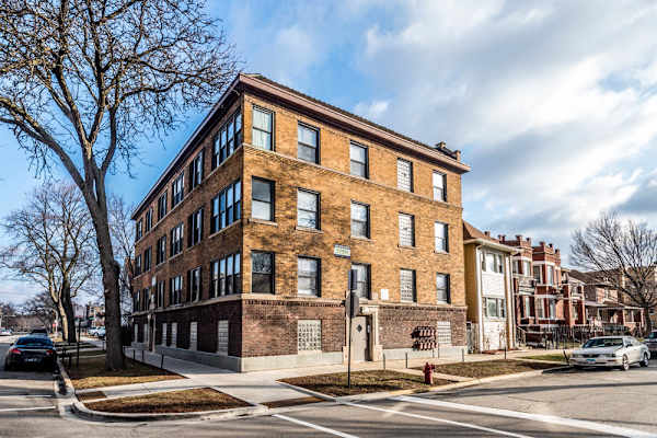 5448 W Adams St property